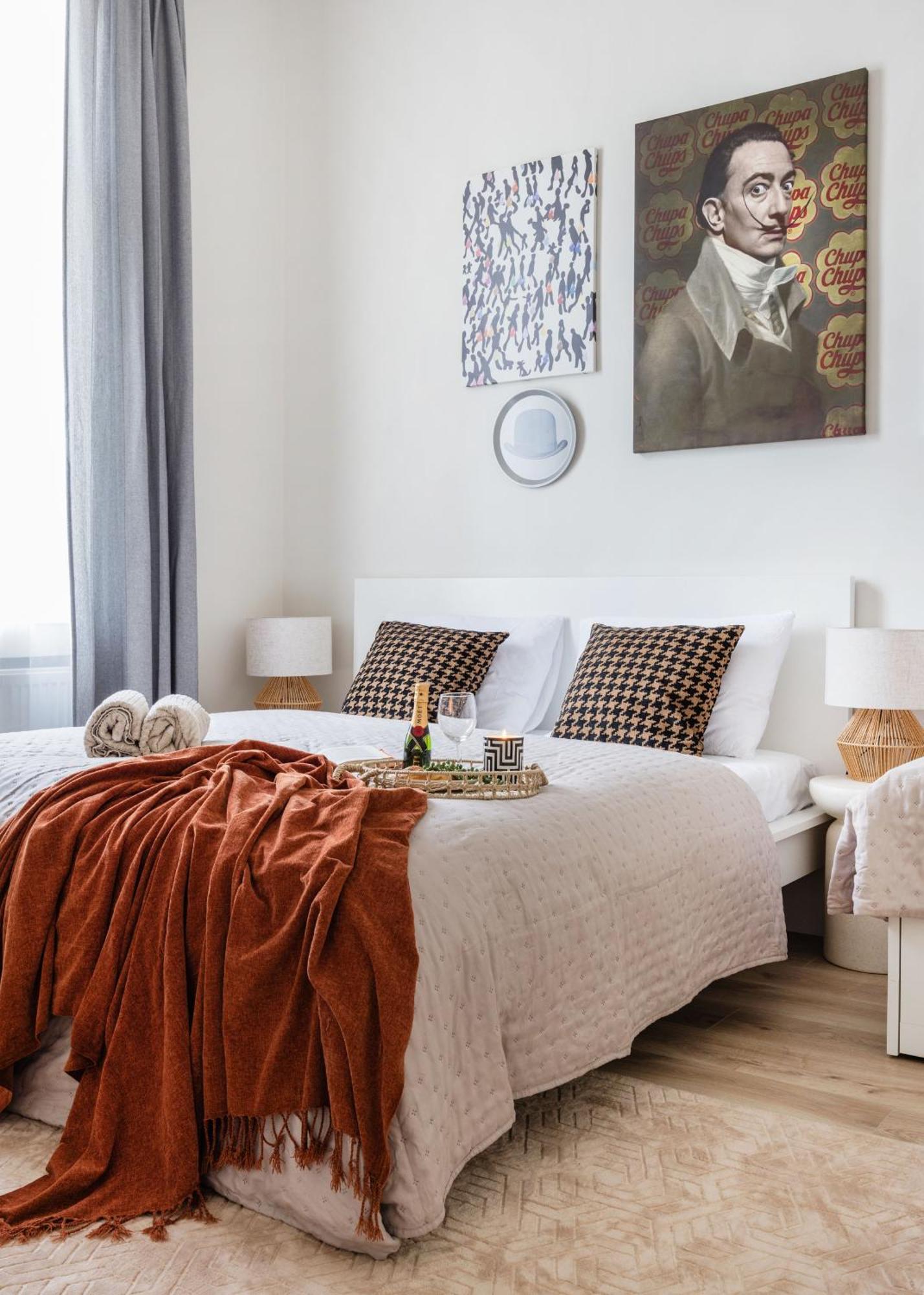 Central Budapest Oasis - Modern Charm, Timeless Comfort Eksteriør bilde