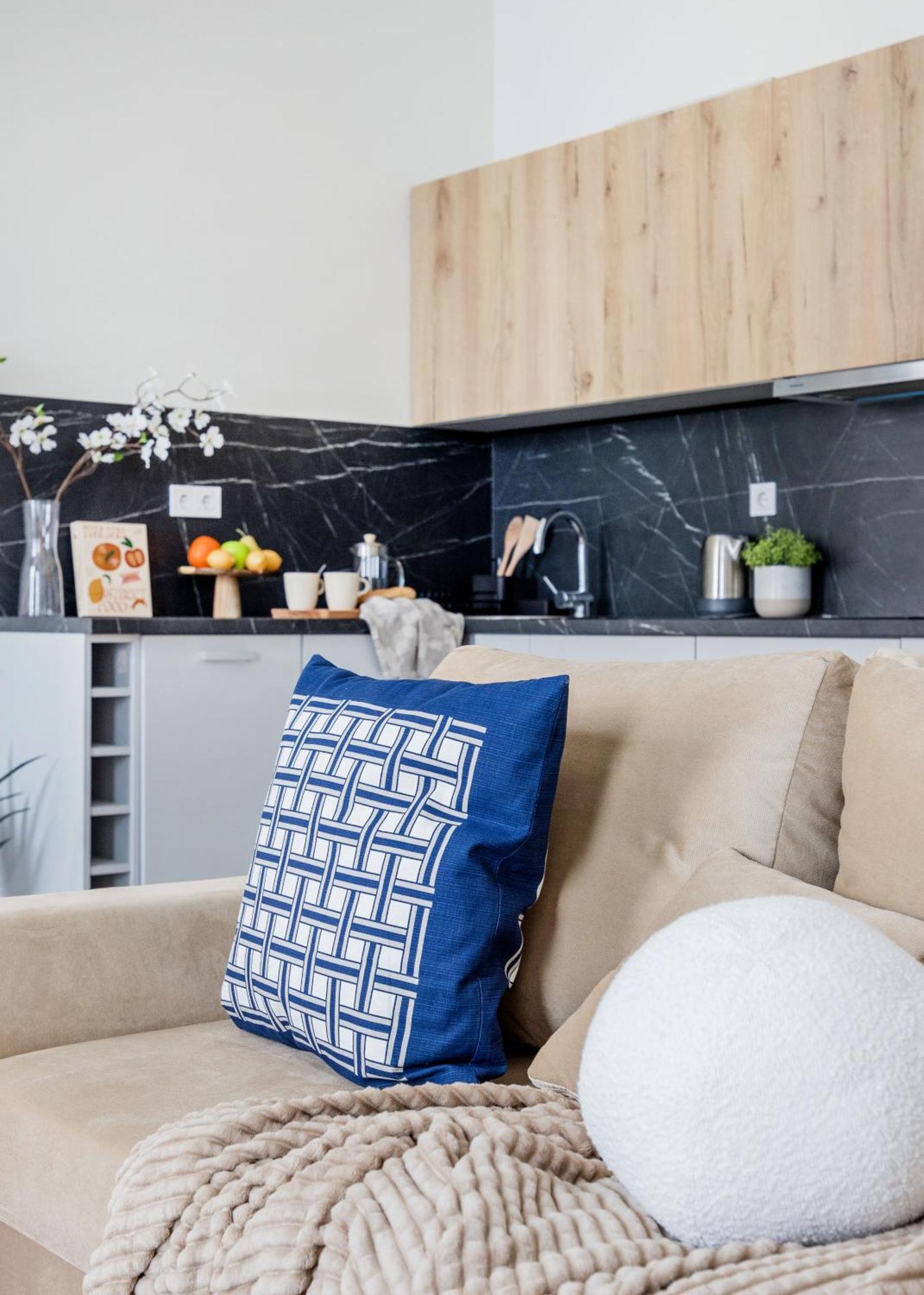 Central Budapest Oasis - Modern Charm, Timeless Comfort Eksteriør bilde