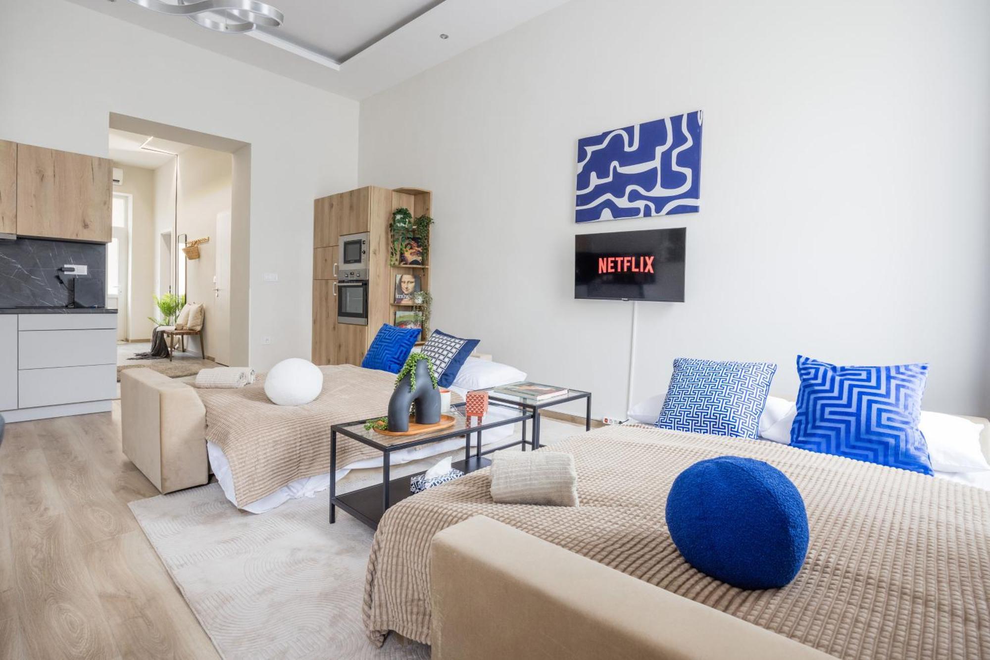 Central Budapest Oasis - Modern Charm, Timeless Comfort Eksteriør bilde