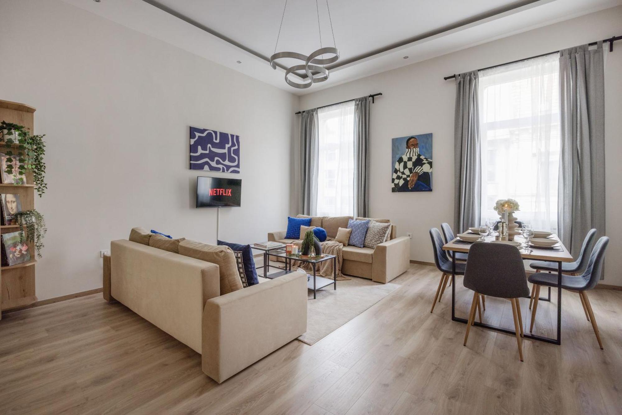 Central Budapest Oasis - Modern Charm, Timeless Comfort Eksteriør bilde