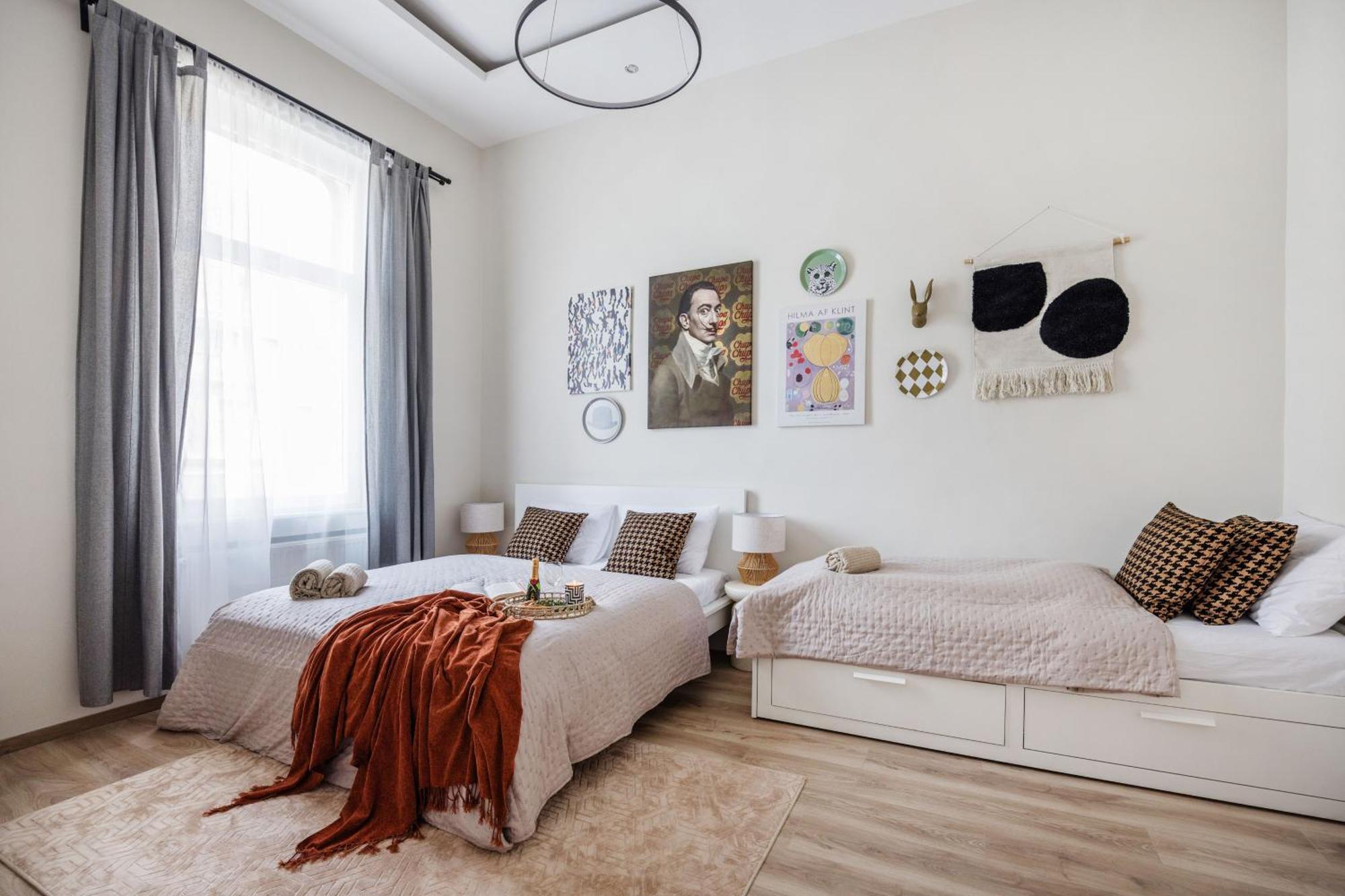 Central Budapest Oasis - Modern Charm, Timeless Comfort Eksteriør bilde